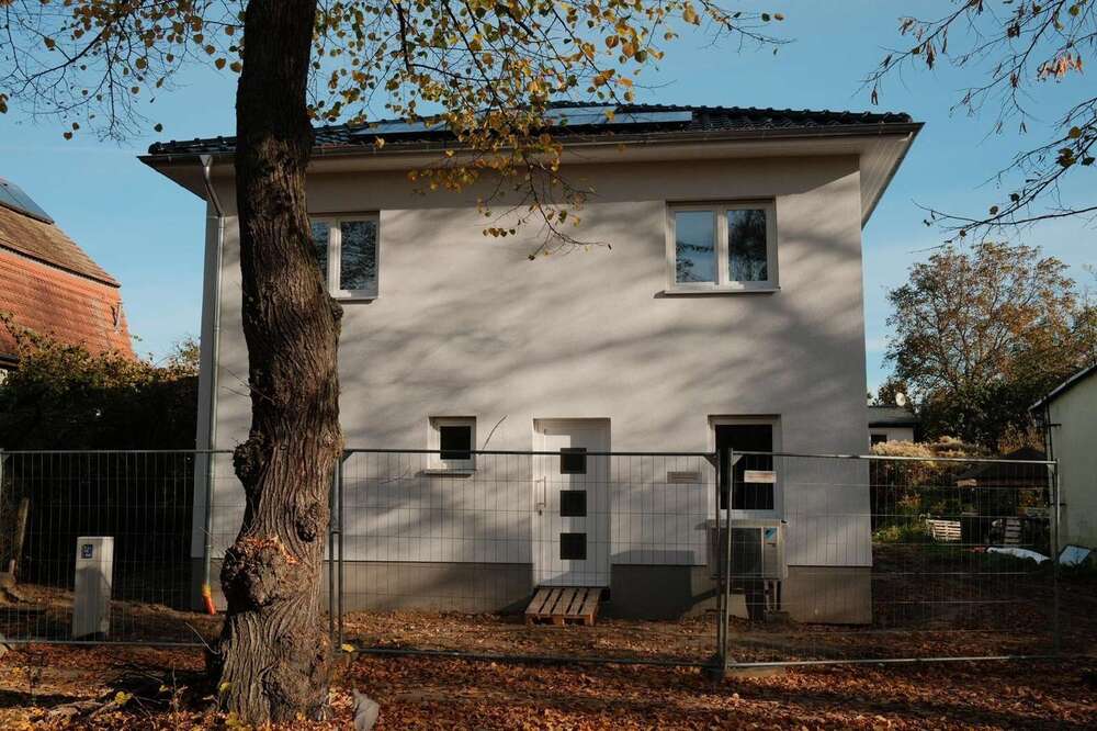 Thumbnail-Haus zum Mieten in Berlin 2.650,00 € 137 m²