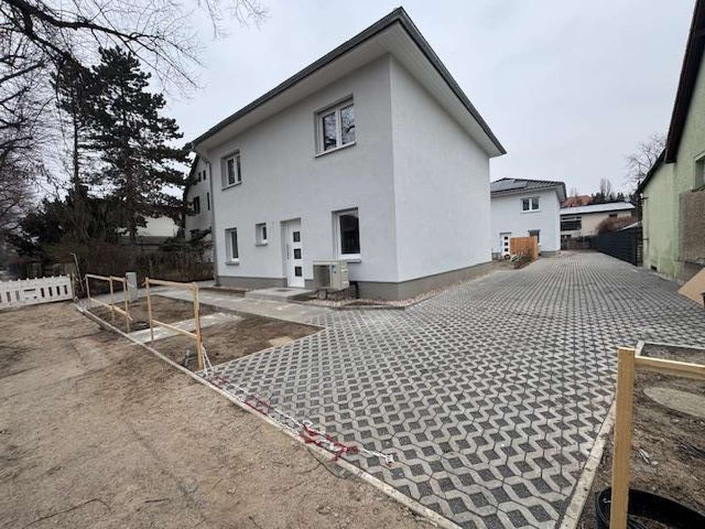 Thumbnail-Haus zum Mieten in Berlin 2.650,00 € 137 m²