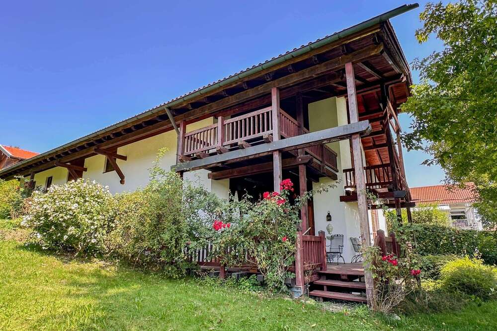 Thumbnail-Haus zum Kaufen in Grabenstätt 1.700.000,00 € 200 m²