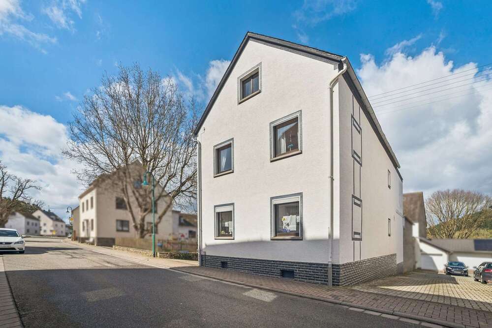 Thumbnail-Haus zum Kaufen in Marienfels 189.000,00 € 143 m²