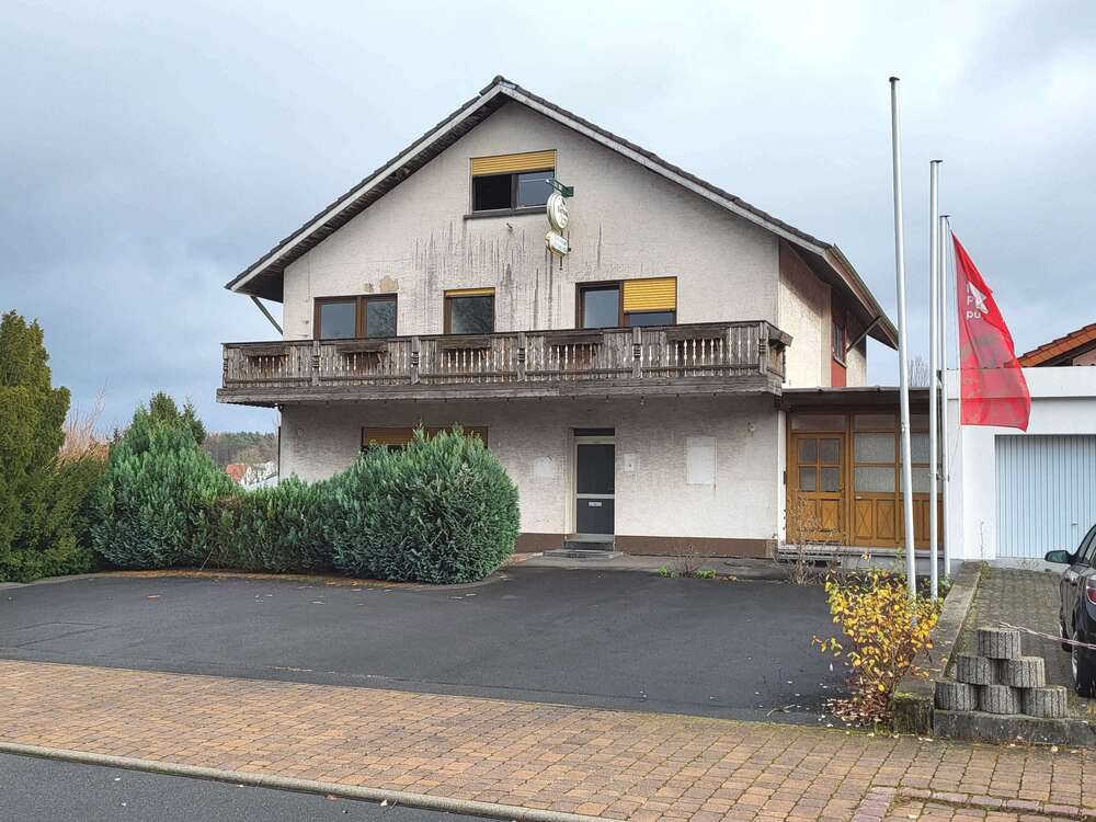 Thumbnail-Haus zum Kaufen in Mudau 249.000,00 € 295 m²
