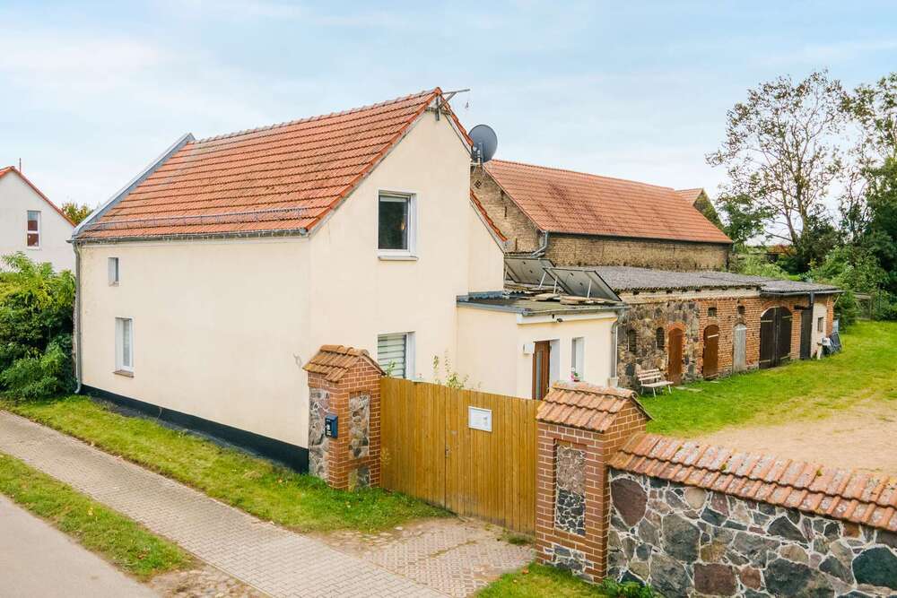 Thumbnail-Haus zum Kaufen in Rehfelde 160.000,00 € 77.26 m²