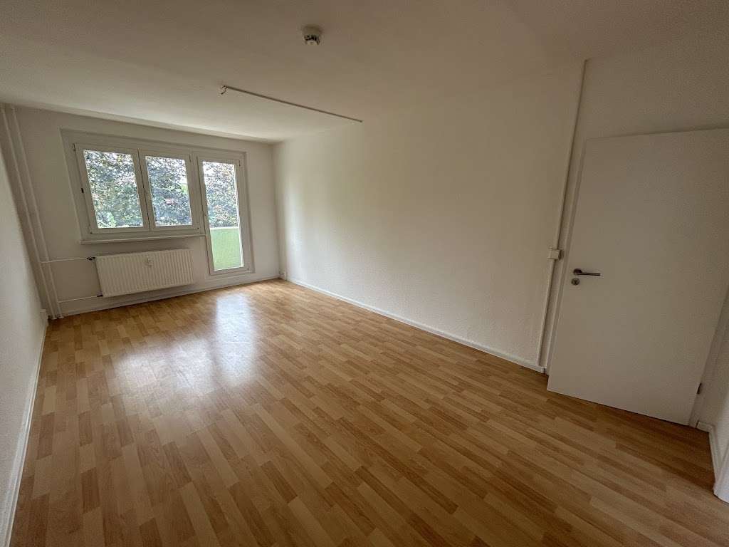Thumbnail-Wohnung zum Mieten in Aschersleben 294,00 € 50.67 m²