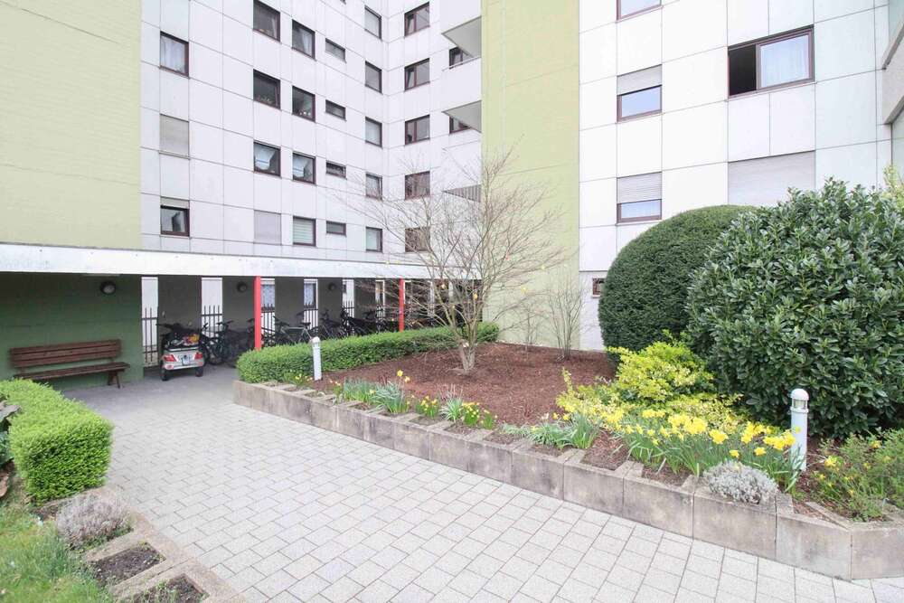 Thumbnail-Wohnung zum Kaufen in Kernen im Remstal 280.000,00 € 83.33 m²