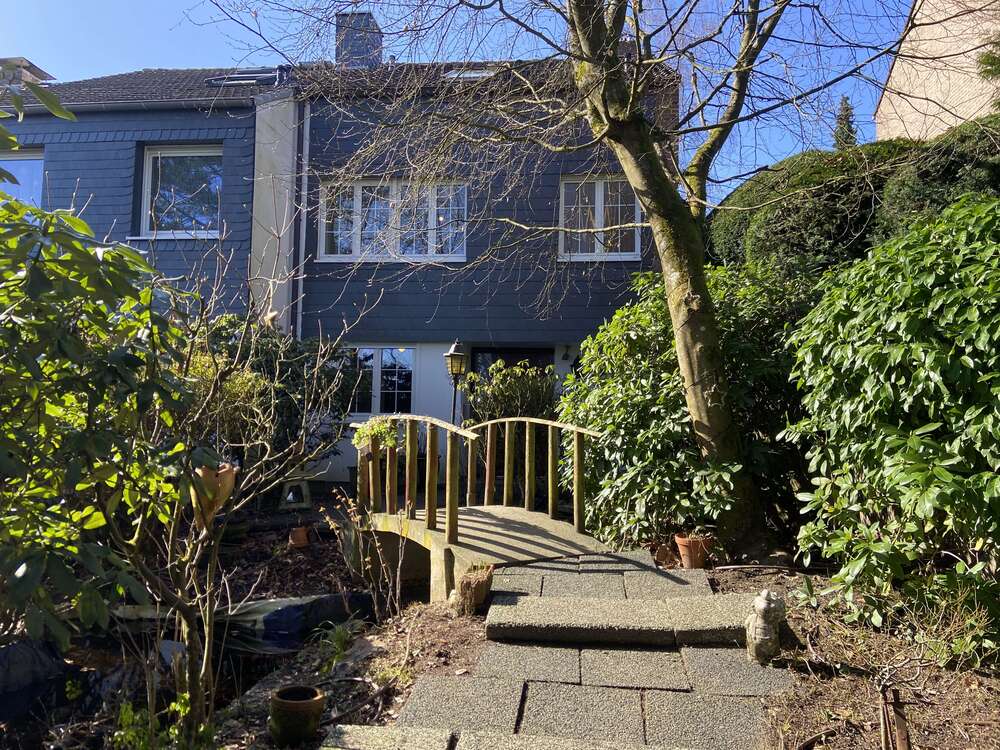 Thumbnail-Haus zum Kaufen in Eppstein 598.000,00 € 159.46 m²