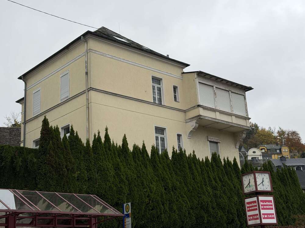 Thumbnail-Haus zum Mieten in Idar-Oberstein 2.100,00 € 264 m²