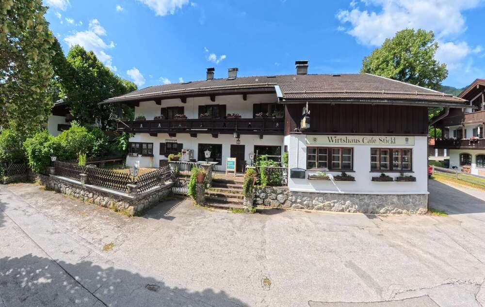 Thumbnail-Haus zum Kaufen in Schliersee 1.675.000,00 € 350 m²