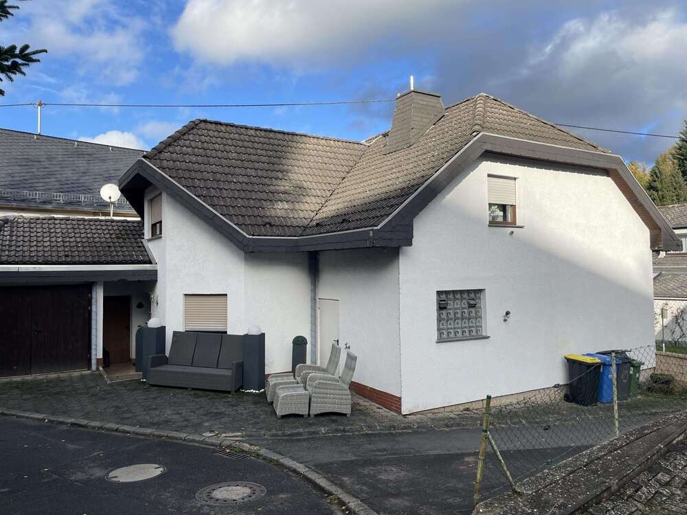 Thumbnail-Haus zum Kaufen in Bickenbach 199.000,00 € 121 m²