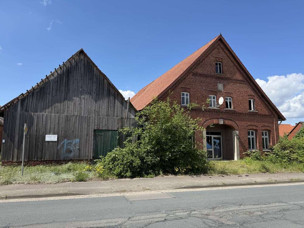 Thumbnail-Haus zum Kaufen in Wiedensahl 110.000,00 € 1 m²