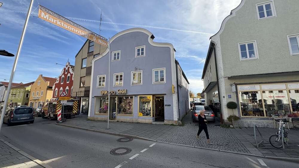 Thumbnail-Wohnung zum Mieten in Grafing 1.950,00 € 203 m²