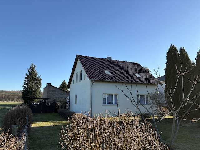 Thumbnail-Haus zum Kaufen in Rauen 450.000,00 € 150 m²