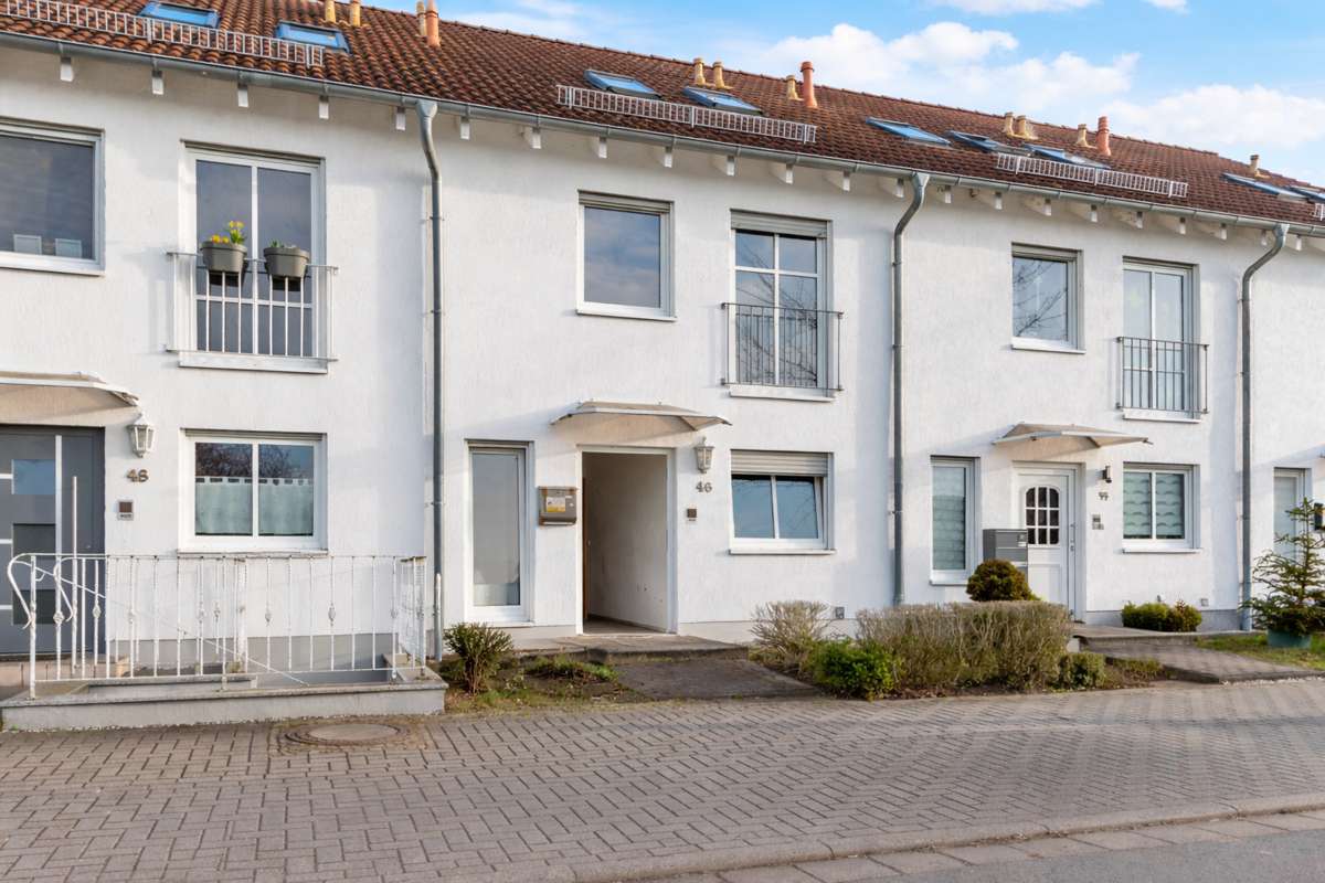 Thumbnail-Haus zum Kaufen in Dieskau Zwintschöna 298.500,00 € 133 m²