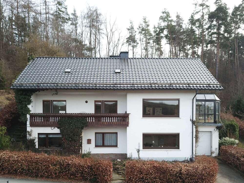 Thumbnail-Haus zum Kaufen in Allendorf 239.000,00 € 197 m²