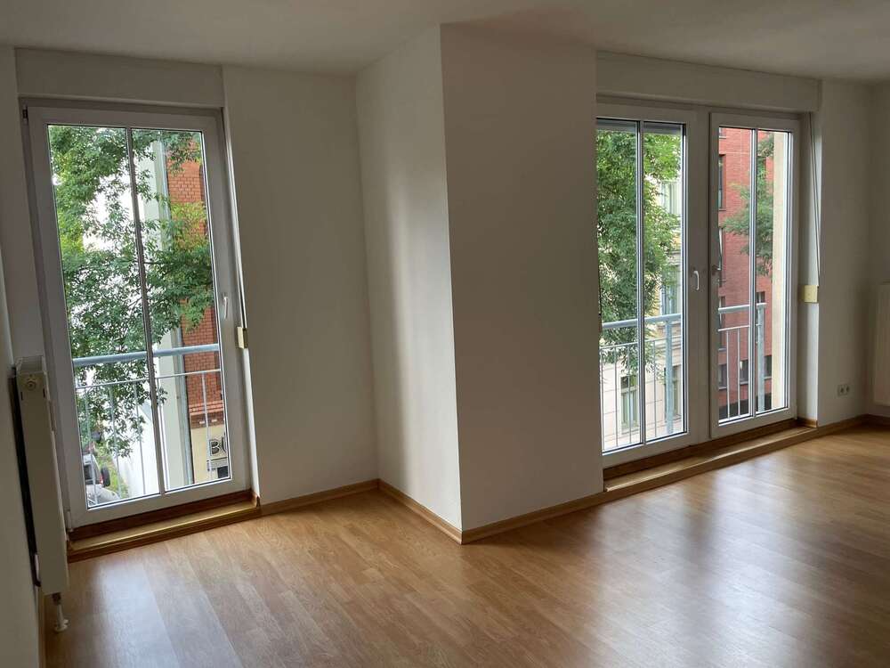 Thumbnail-Wohnung zum Mieten in Zwickau 420,00 € 56.05 m²