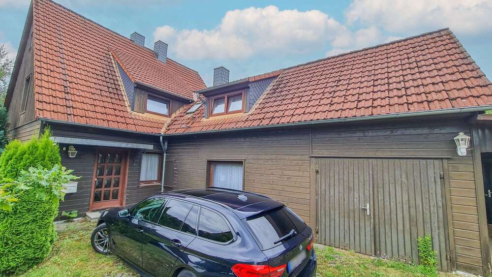 Thumbnail-Haus zum Kaufen in Langelsheim Wolfshagen im Harz 160.000,00 € 162 m²