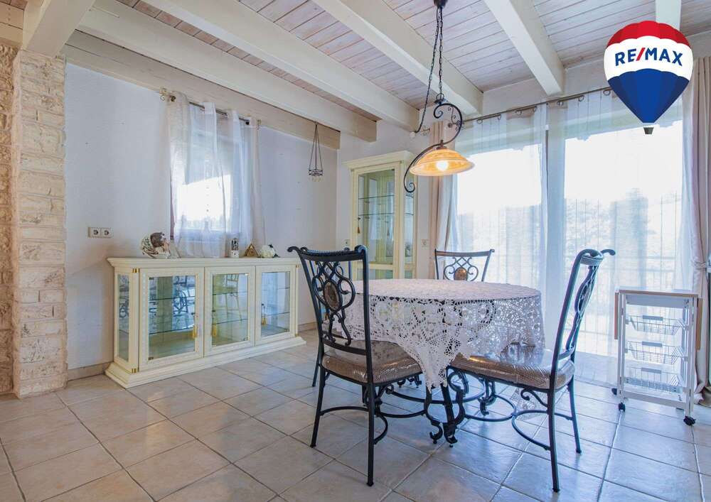 Thumbnail-Haus zum Kaufen in Weilheim 439.000,00 € 284 m²