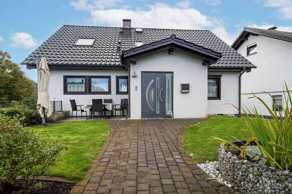 Thumbnail-Haus zum Kaufen in Finnentrop 400.000,00 € 176 m²