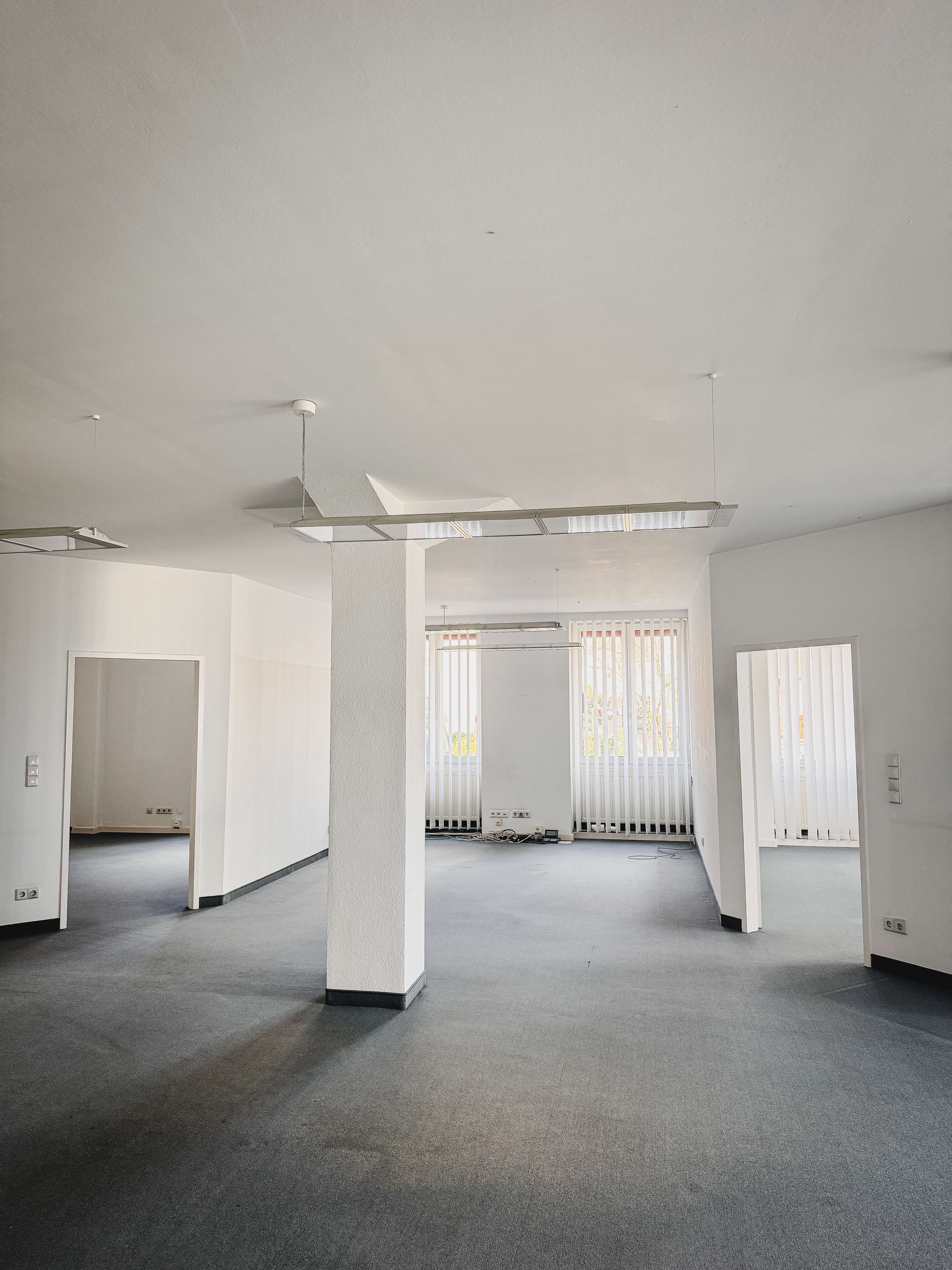 Thumbnail-Büro in Lich 1.999,00 € 269 m²
