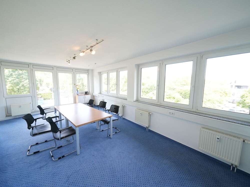 Thumbnail-Büro in Dettingen 895,00 € 105 m²