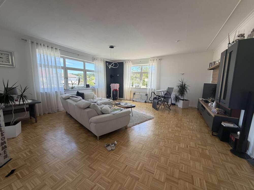 Thumbnail-Wohnung zum Mieten in Gladenbach 1.000,00 € 140 m²