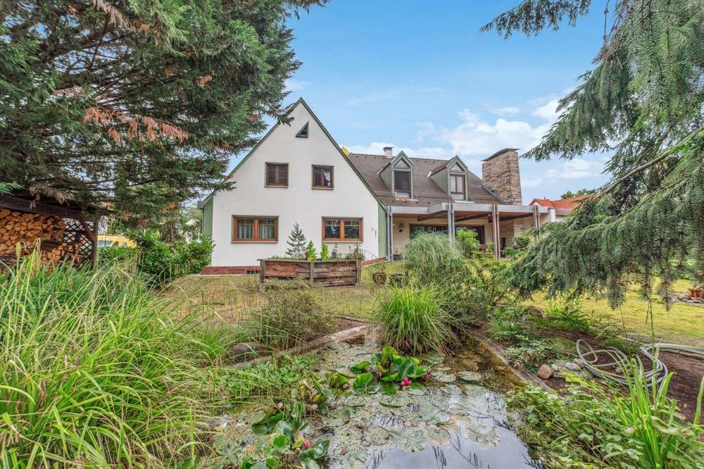 Thumbnail-Haus zum Kaufen in Erlangen 828.000,00 € 201 m²