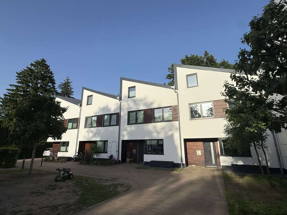 Thumbnail-Haus zum Mieten in Hamburg 2.196,00 € 122 m²