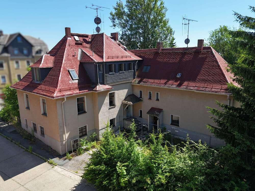 Thumbnail-Haus zum Kaufen in Oelsnitz 105.000,00 € 290 m²