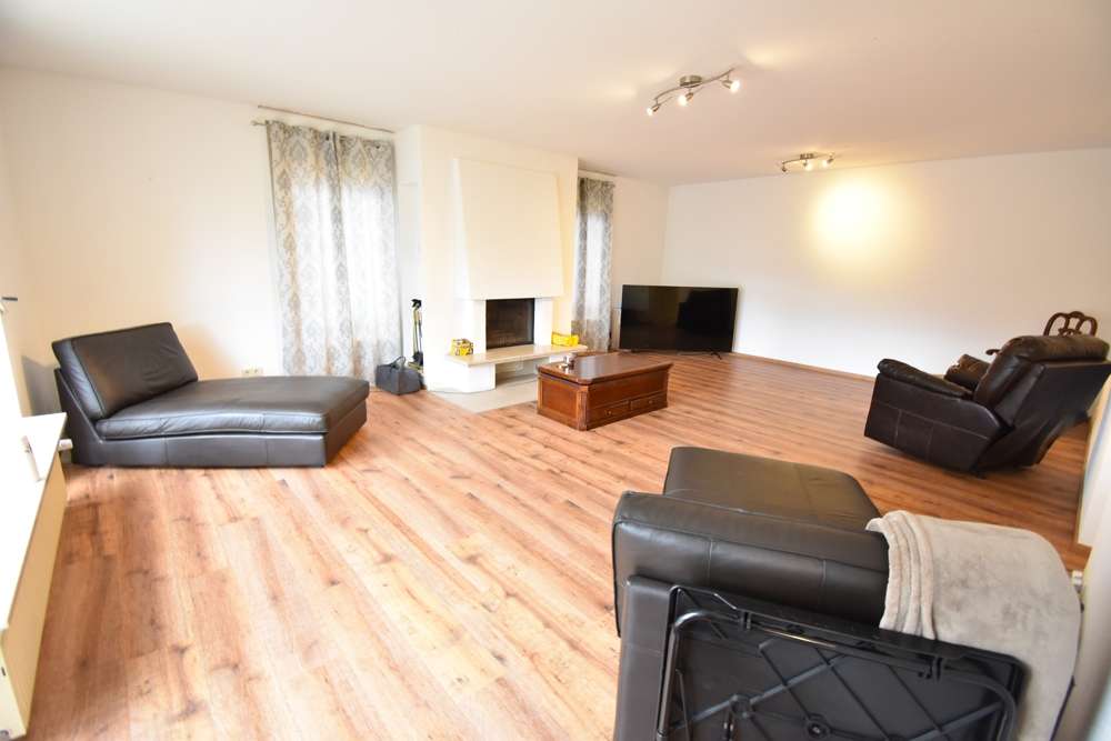 Thumbnail-Haus zum Kaufen in Waldenbuch 1.100.000,00 € 276.36 m²