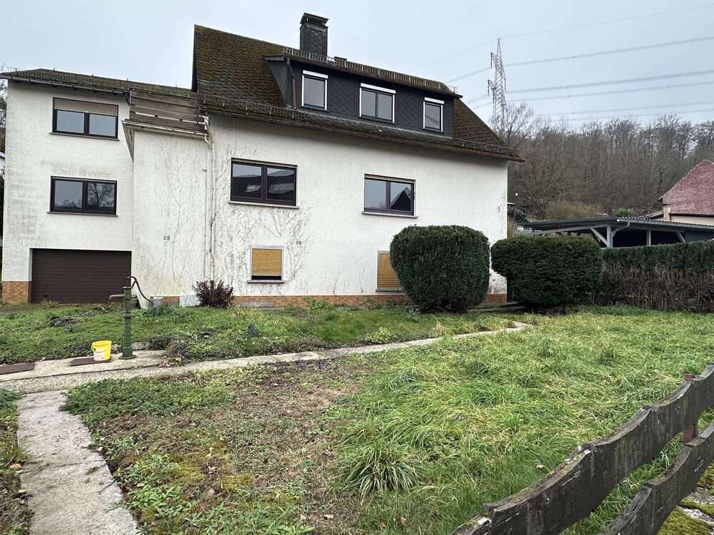 Thumbnail-Haus zum Kaufen in Aßlar 215.000,00 € 240 m²