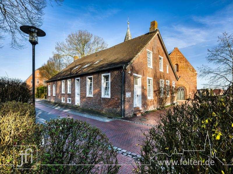 Thumbnail-Haus zum Kaufen in Leer (Ostfriesland) 319.500,00 € 282 m²