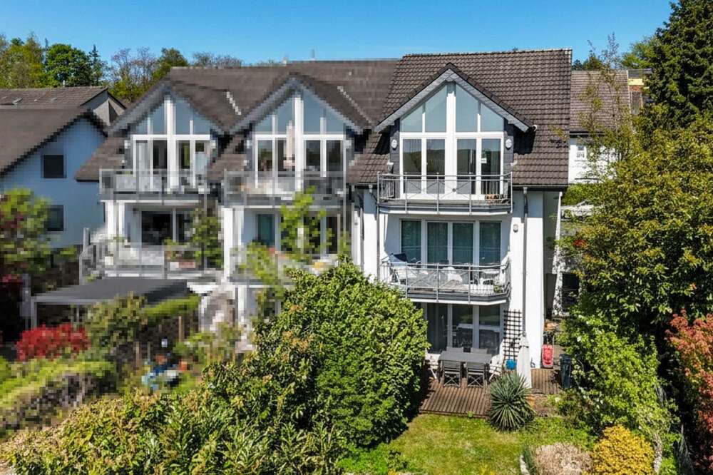 Thumbnail-Haus zum Kaufen in Rösrath-Hoffnungsthal 625.000,00 € 189.53 m²