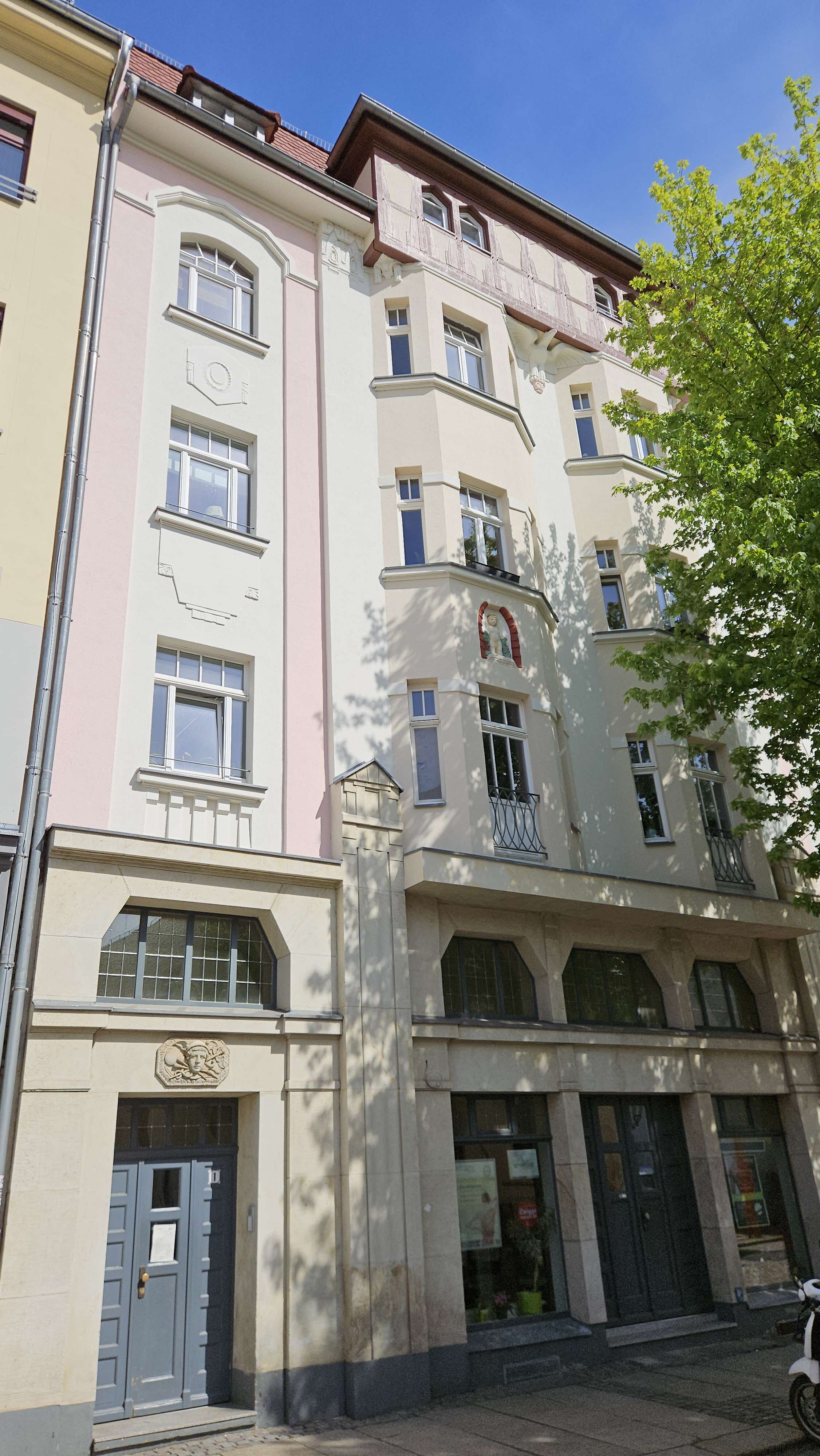 Thumbnail-Wohnung zum Mieten in Zwickau 955,00 € 150 m²