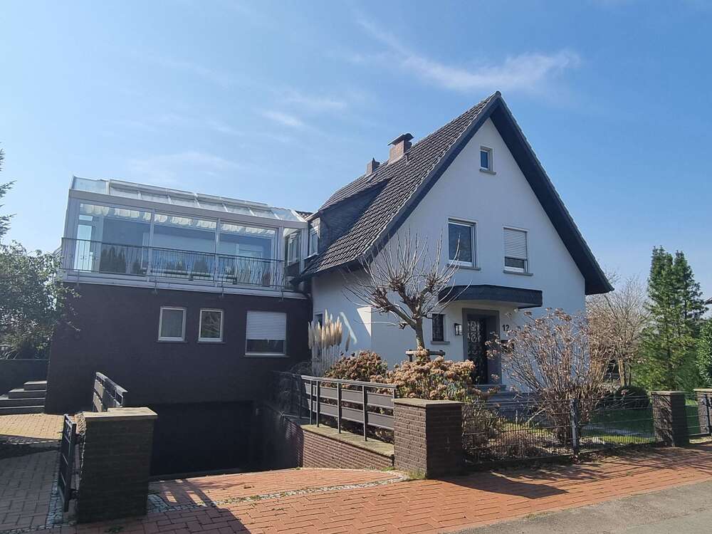 Thumbnail-Haus zum Kaufen in Porta Westfalica 395.000,00 € 241 m²