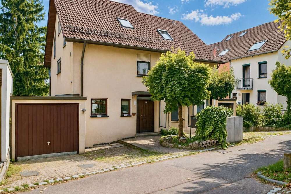 Thumbnail-Haus zum Kaufen in Stuttgart 658.000,00 € 145 m²