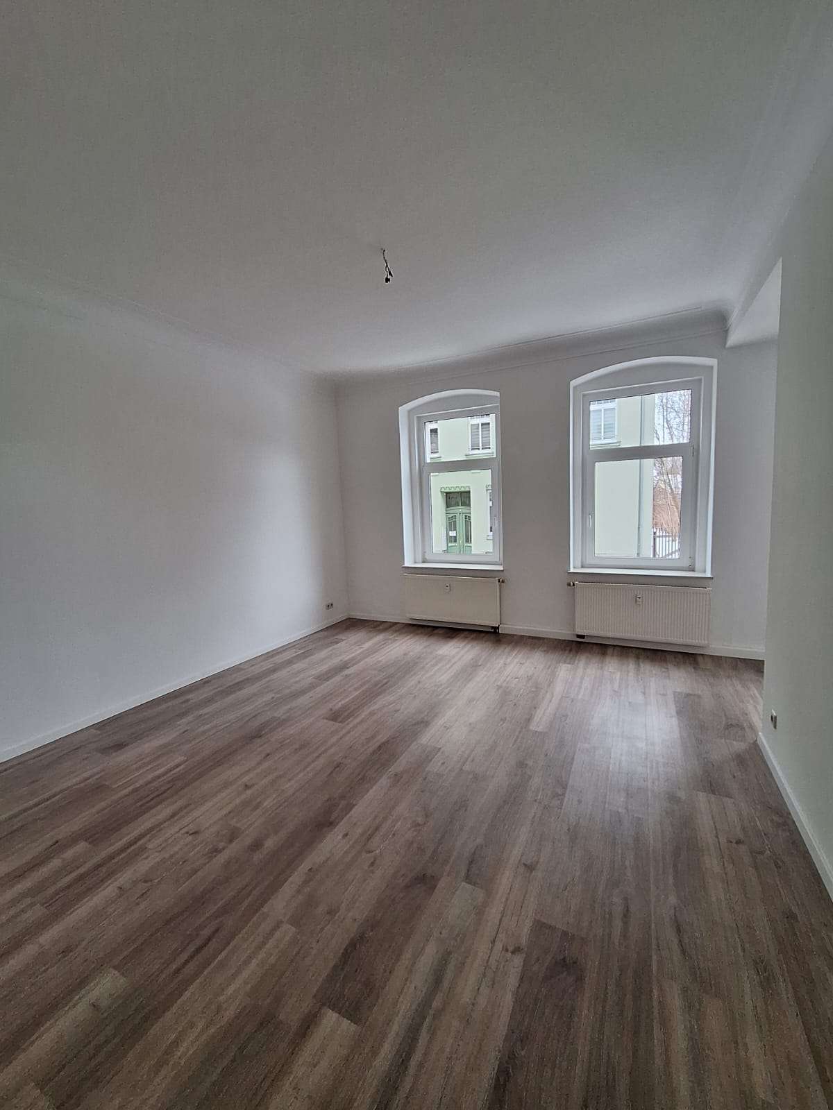 Thumbnail-Wohnung zum Mieten in Werdau 245,00 € 47.59 m²