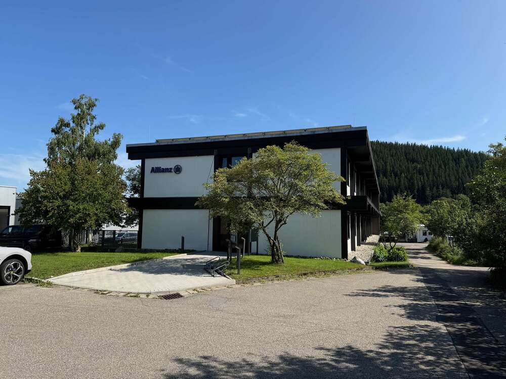 Thumbnail-Büro in Titisee-Neustadt 420,00 € 70 m²