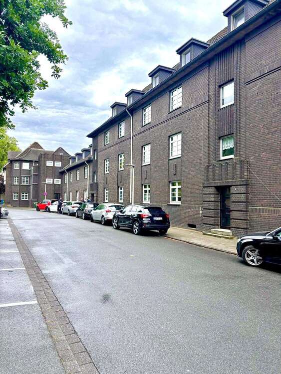 Thumbnail-Wohnung zum Kaufen in Oberhausen 180.000,00 € 89 m²