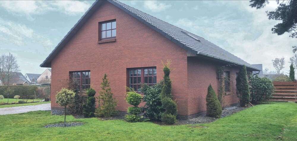 Thumbnail-Haus zum Kaufen in Stadland 199.000,00 € 159.51 m²