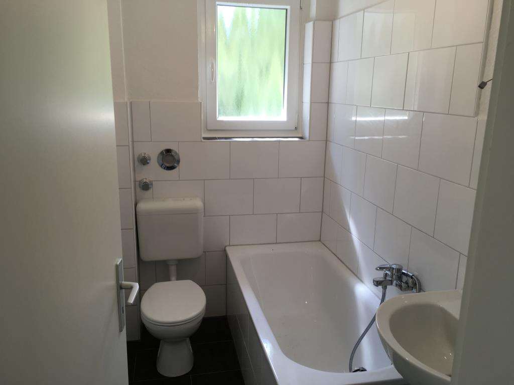 Thumbnail-Wohnung zum Mieten in Gelsenkirchen 469,00 € 58.16 m²