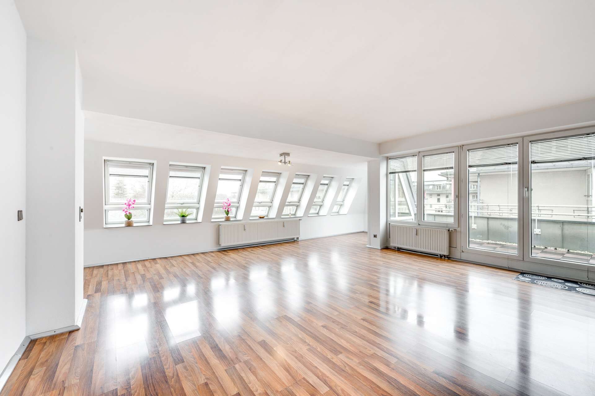 Thumbnail-Wohnung zum Kaufen in Dachau 580.000,00 € 97.54 m²