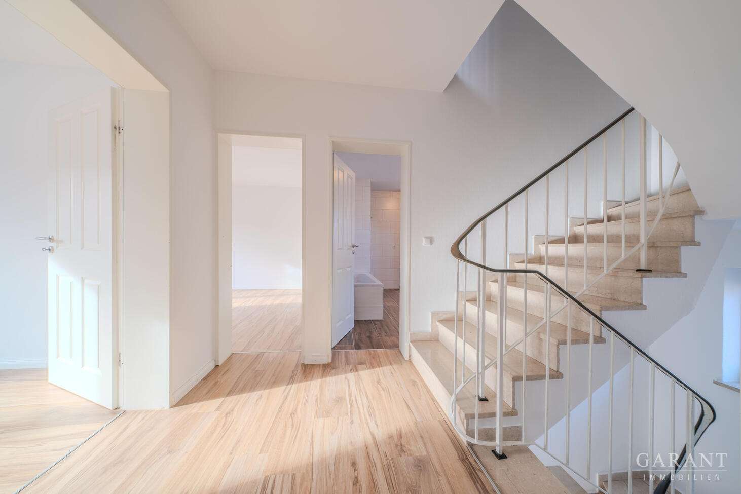 Thumbnail-Haus zum Kaufen in München 1.150.000,00 € 190 m²