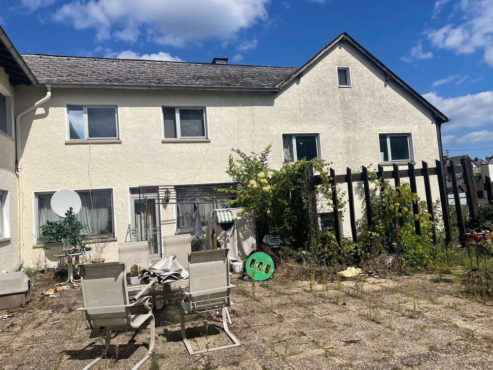 Thumbnail-Haus zum Kaufen in Rüdesheim 340.000,00 € 572.47 m²