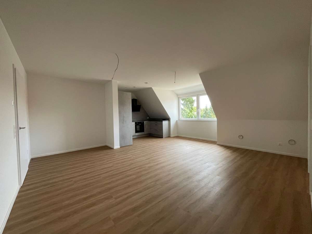 Thumbnail-Wohnung zum Mieten in Groß Hehlen 1.122,00 € 102 m²