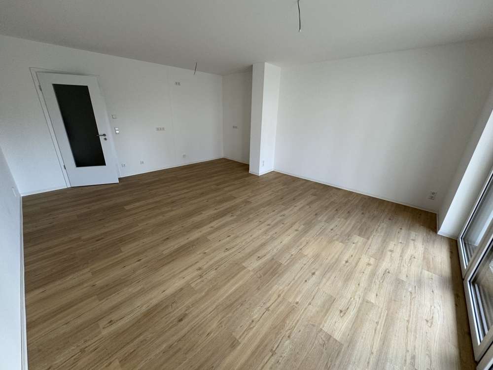 Thumbnail-Wohnung zum Mieten in Glauchau 902,77 € 82.07 m²