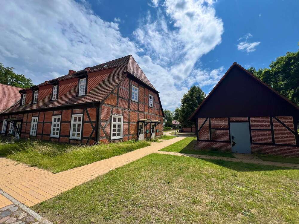 Thumbnail-Wohnung zum Mieten in Dargun 330,00 € 41 m²