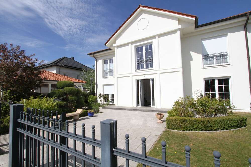 Thumbnail-Büro in Bargteheide 1.995,00 € 165 m²