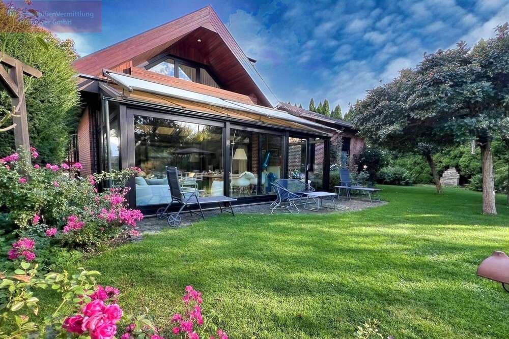 Thumbnail-Haus zum Kaufen in Wunstorf 667.000,00 € 218.75 m²