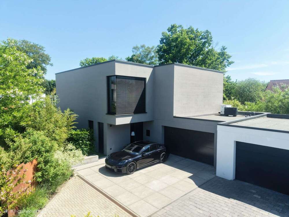 Thumbnail-Haus zum Kaufen in Bielefeld 2.200.000,00 € 242.15 m²