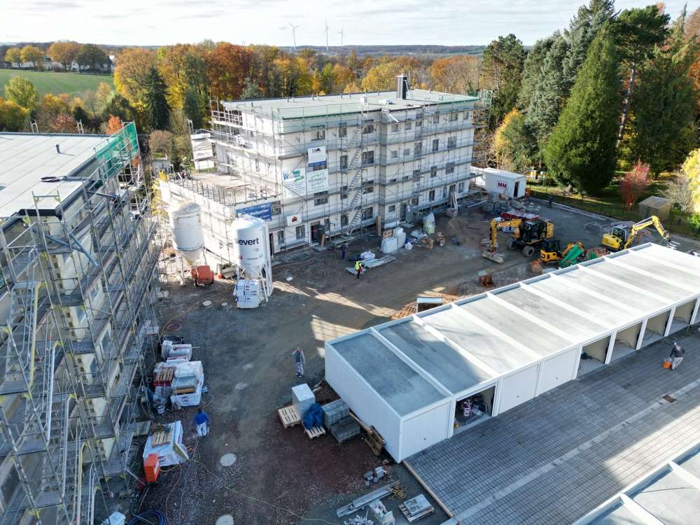 Thumbnail-Wohnung zum Mieten in Glauchau 1.264,65 € 107.63 m²