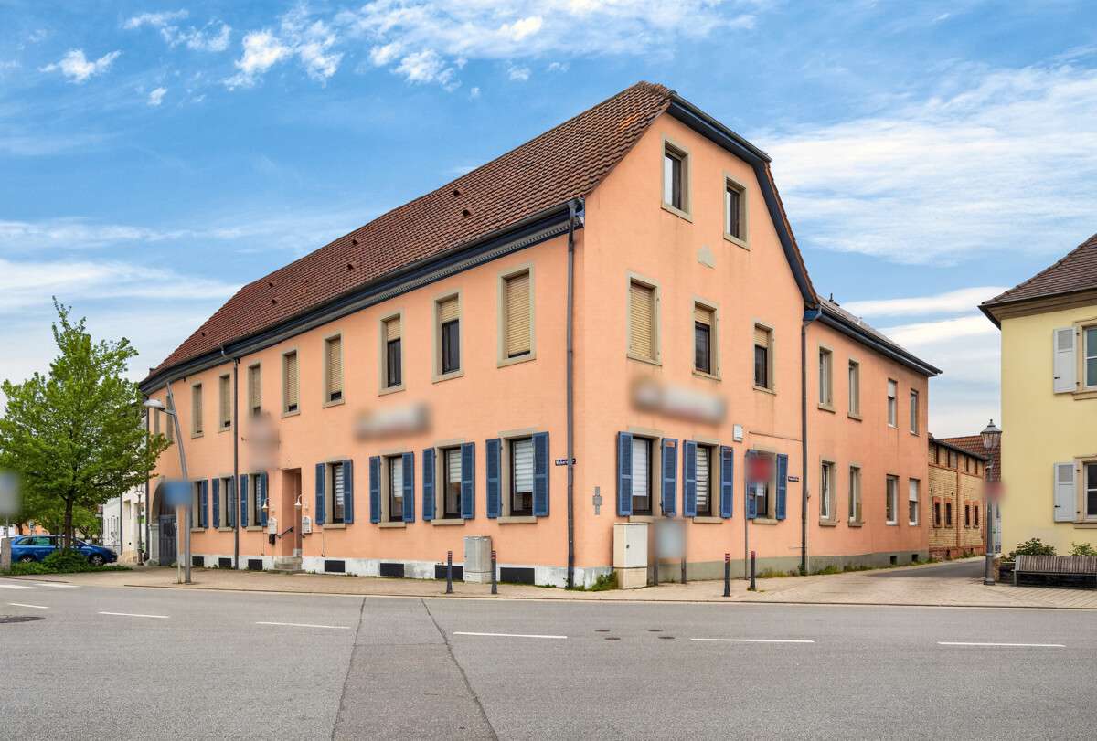 Thumbnail-Haus zum Kaufen in Forst 899.000,00 € 486 m²